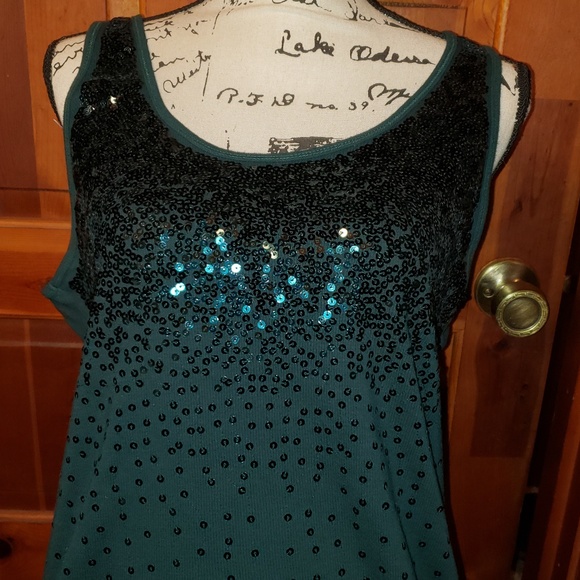 💙3/$25💙"Lane Bryant" emerald tank top - Picture 2 of 4